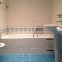 Situatie voor de werken Badkamerrenovatie-project-Knokke-bad-badkamermeubels-kranen-3-V.jpg